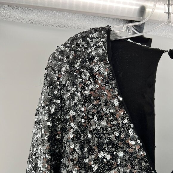 O.P.T Sequin Mini Dress Long Sleeve V-Neck Silver Open Back Size Medium New - Picture 4 of 9